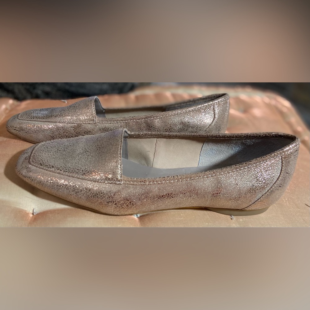 METALLIC GOLD, DONALD PLINER FLATS